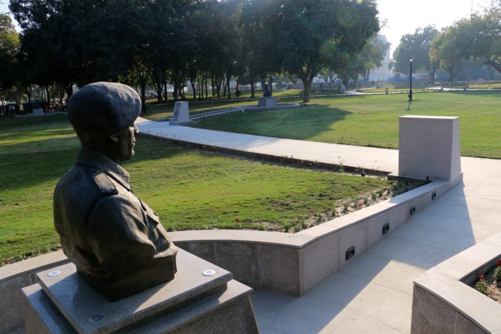 National War Memorial Statue