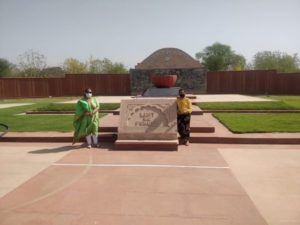 Martyred colonel’s wife scatters his ashes at Army war memorial – Indian Defence Research Wing