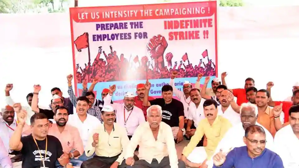 Employees at 41 ordnance factories to go on indefinite strike against corporatisation – Indian Defence Research Wing
