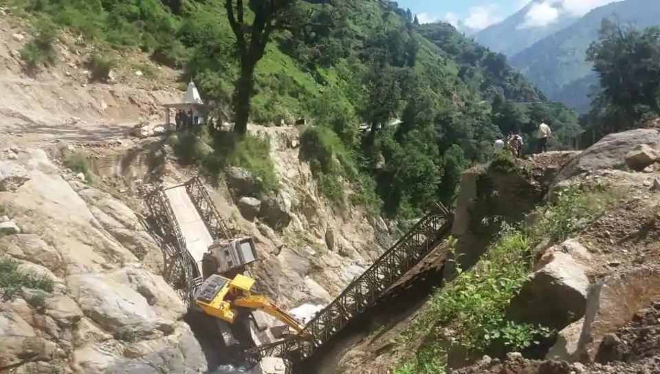 Truck driver booked after bridge collapse near Indo-China border in Uttarakhand – Indian Defence Research Wing
