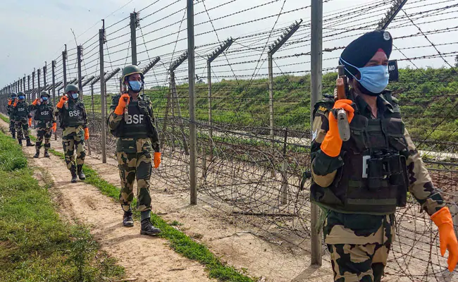 3 Border Force Personnel Injured In Attack By Bangladeshi Smugglers Near Border – Indian Defence Research Wing