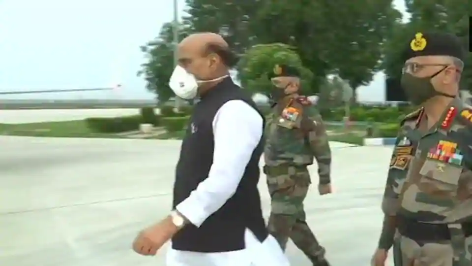 Defence minister Rajnath Singh leaves for Ladakh, will visit forward areas, meet Indian soldiers – Indian Defence Research Wing