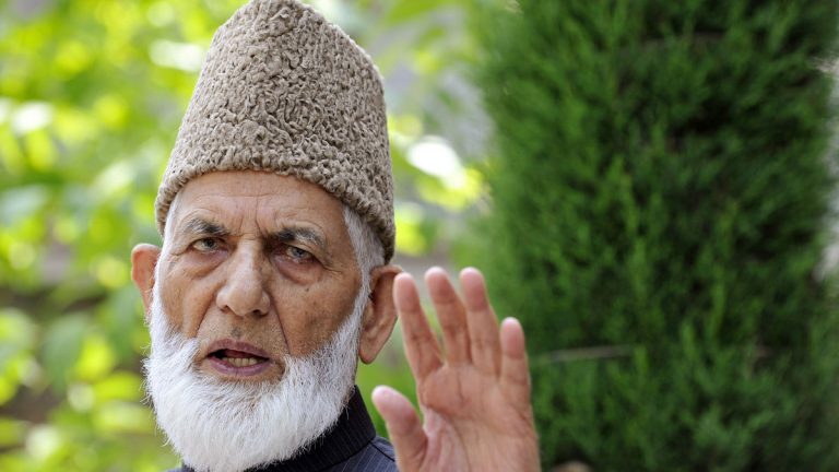 Geelani blames Pakistan but quitting Hurriyat has Modi govt written all over it – Indian Defence Research Wing