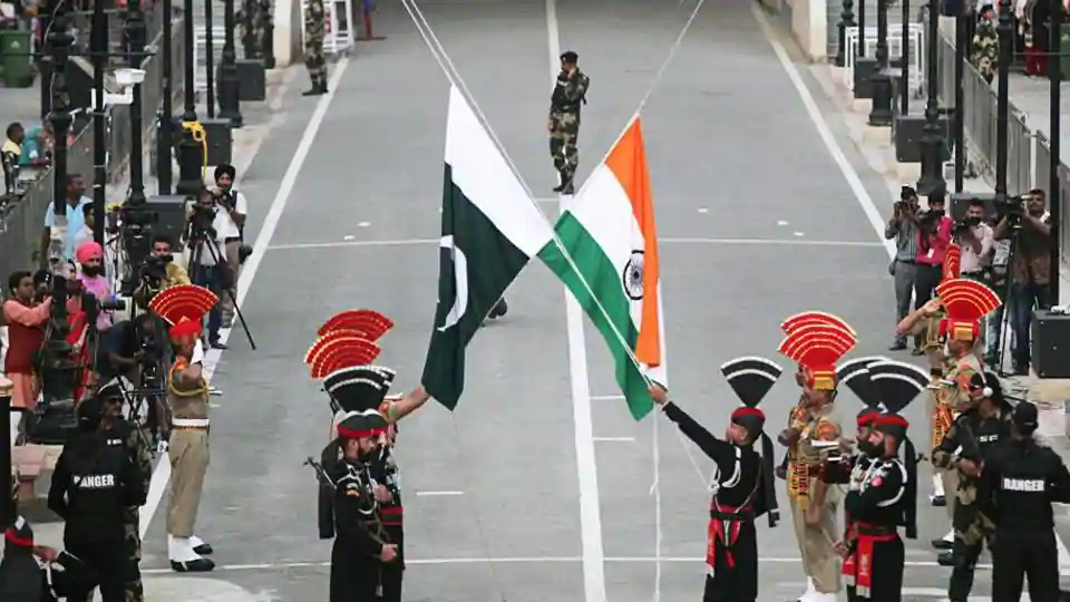 Amid CAA debate, RTI reveals Pakistanis got bulk of Indian citizenship since 2017 – Indian Defence Research Wing