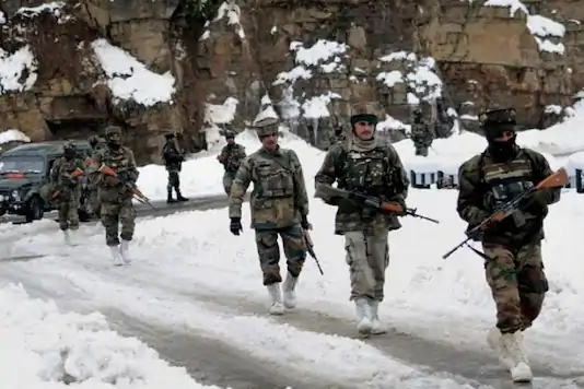 As Stand-off With China Continues, 35,000 Extra Troops in Ladakh to Get Special Clothing, Diet, Shelter – Indian Defence Research Wing