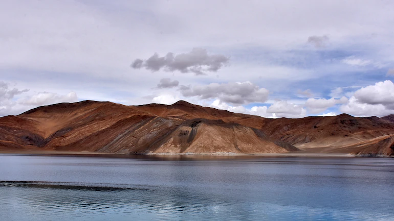 China adamant to discuss south bank of Pangong before de-escalation; not keen on restricted talks, says India – Indian Defence Research Wing