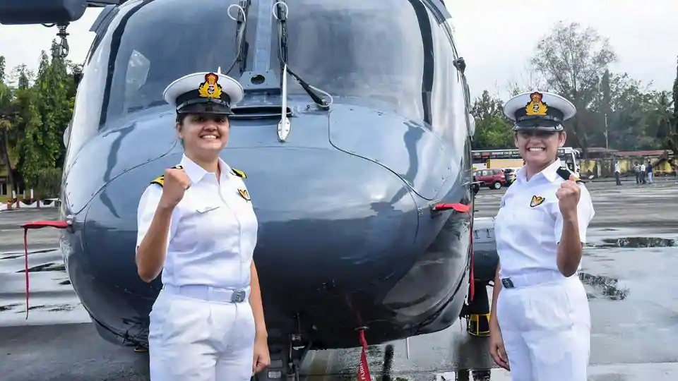 In a first, 2 women officers to operate helicopters from Indian Navy warships – Indian Defence Research Wing