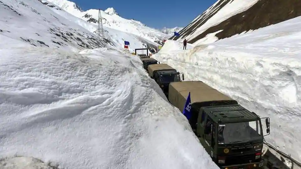 Road to Daulat Beg Oldi will allow tank movement by Oct 15 as army prepares for Ladakh winter – Indian Defence Research Wing