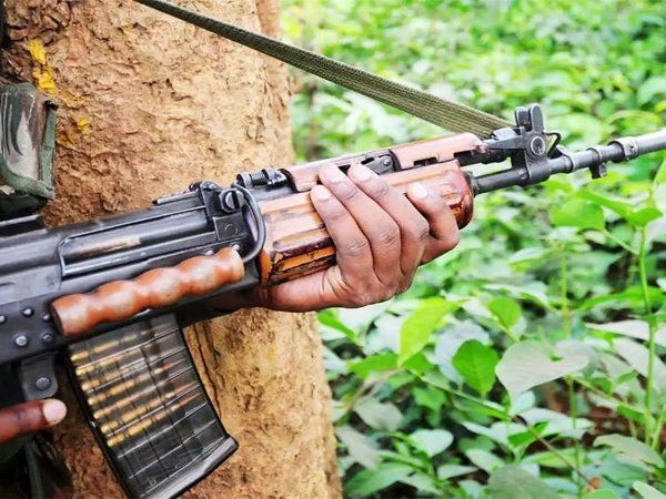 32 Naxals surrender in Dantewada – Indian Defence Research Wing