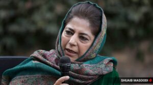 Hurt by Mehbooba Mufti’s remark on tricolour, three PDP leaders quit party – Indian Defence Research Wing