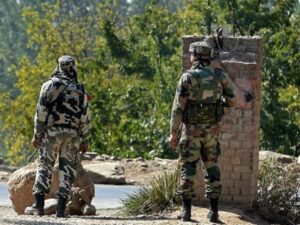 Five CRPF commandos injured in IED blast – Indian Defence Research Wing